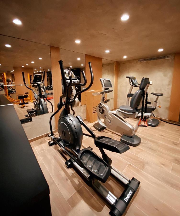 Arberia Palace Hotell 4*