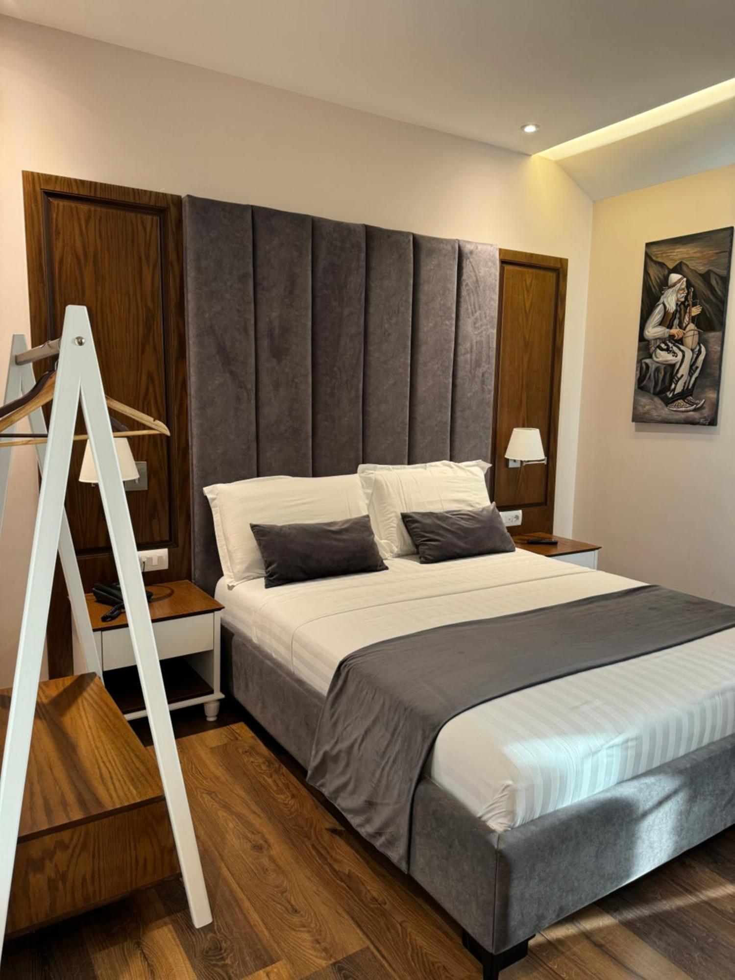 Arberia Palace 4*